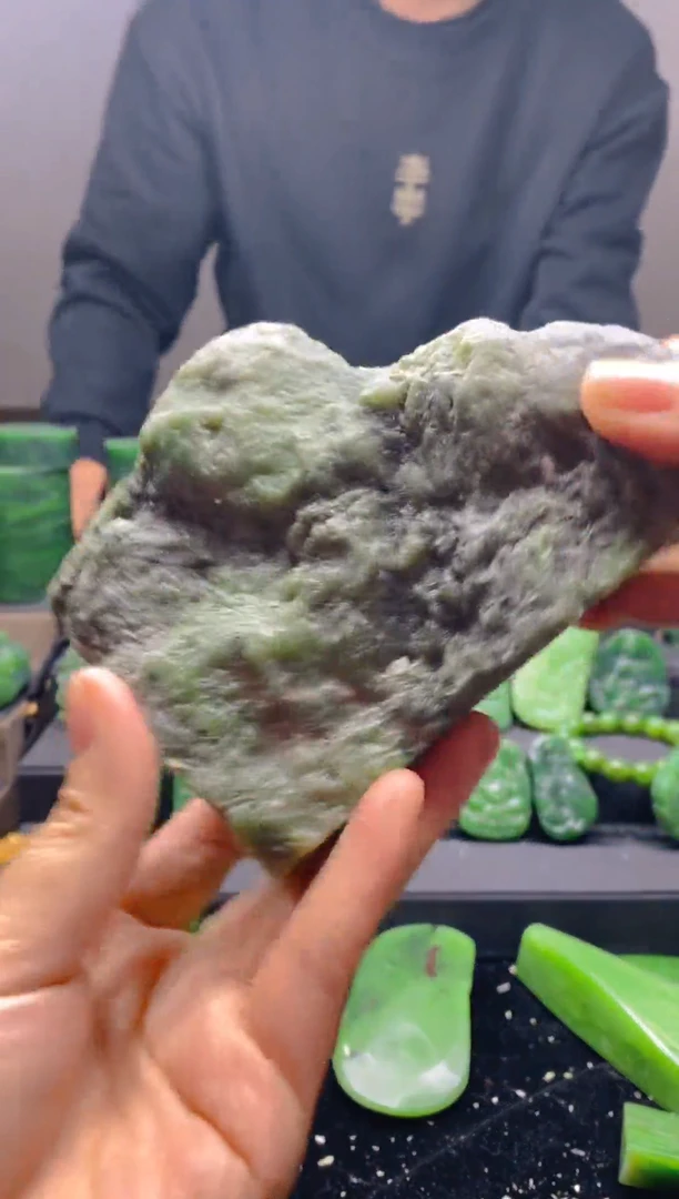 未镶嵌和田玉珠宝半成品1