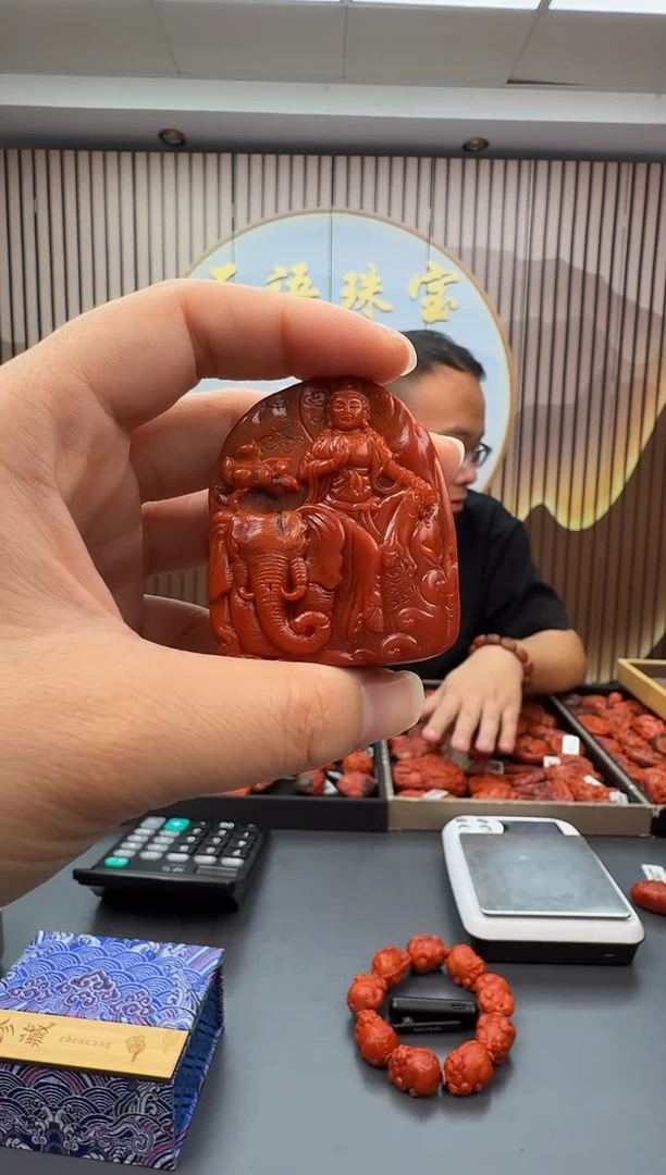 未镶嵌雕刻南红玛瑙088ZB0914产品一个