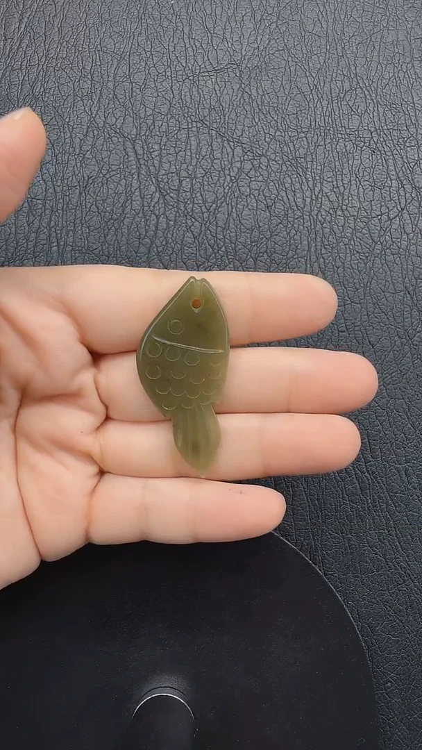 和田玉未镶嵌吊坠(不含链)230