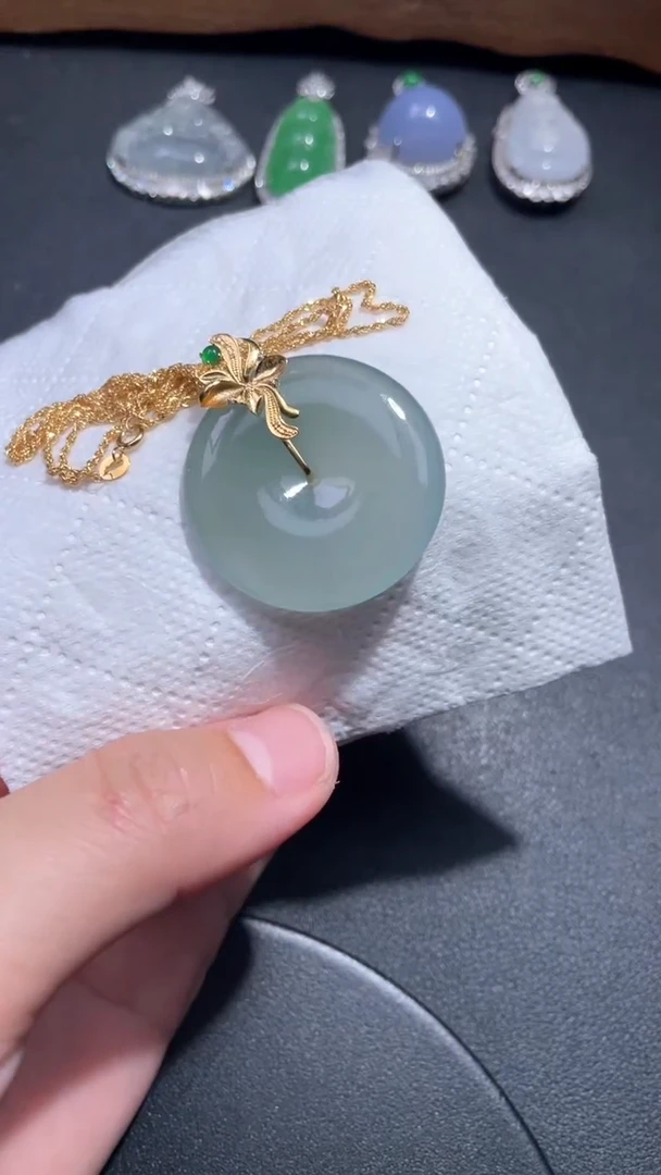 颈饰18K金镶嵌翡翠35