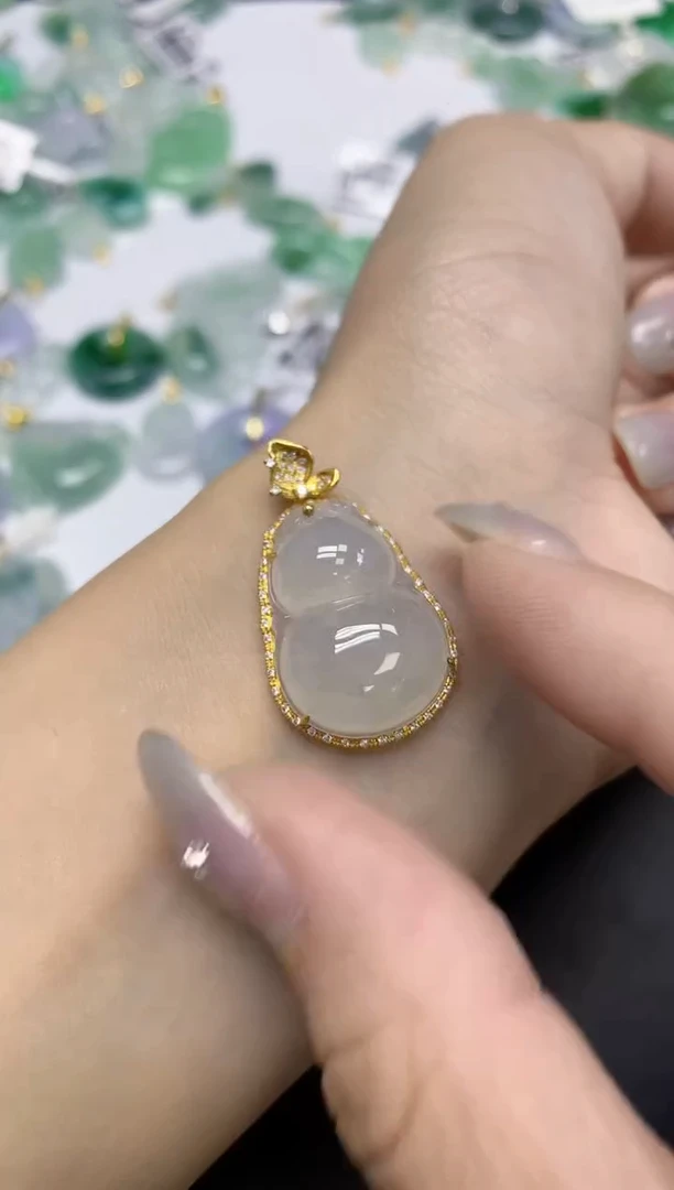 颈饰18K金镶嵌翡翠天然缅甸翡翠A货百元以上9元证书费自理