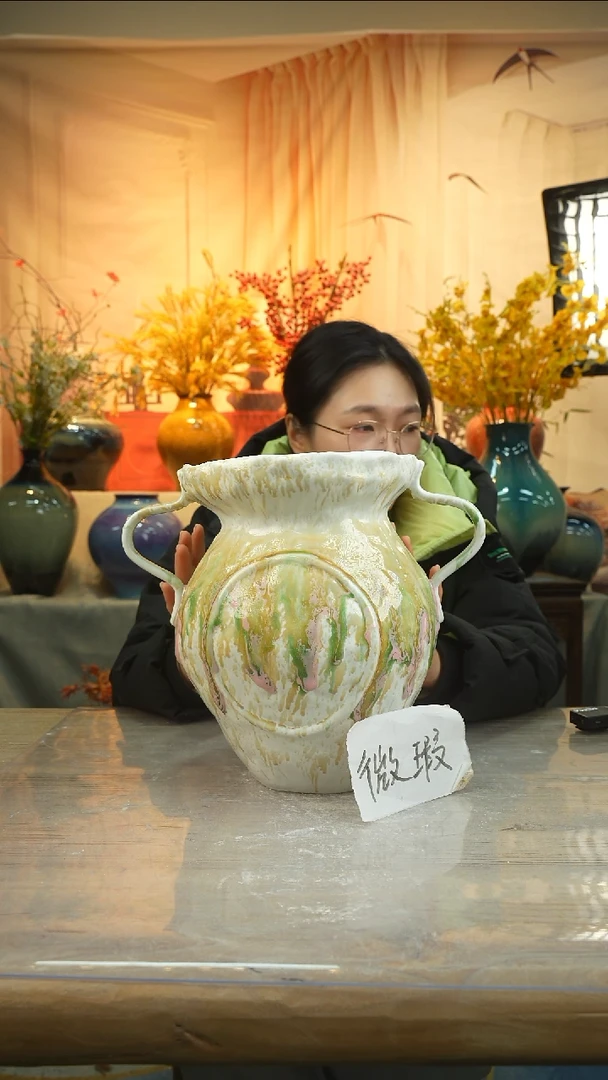 高度28口径20花瓶