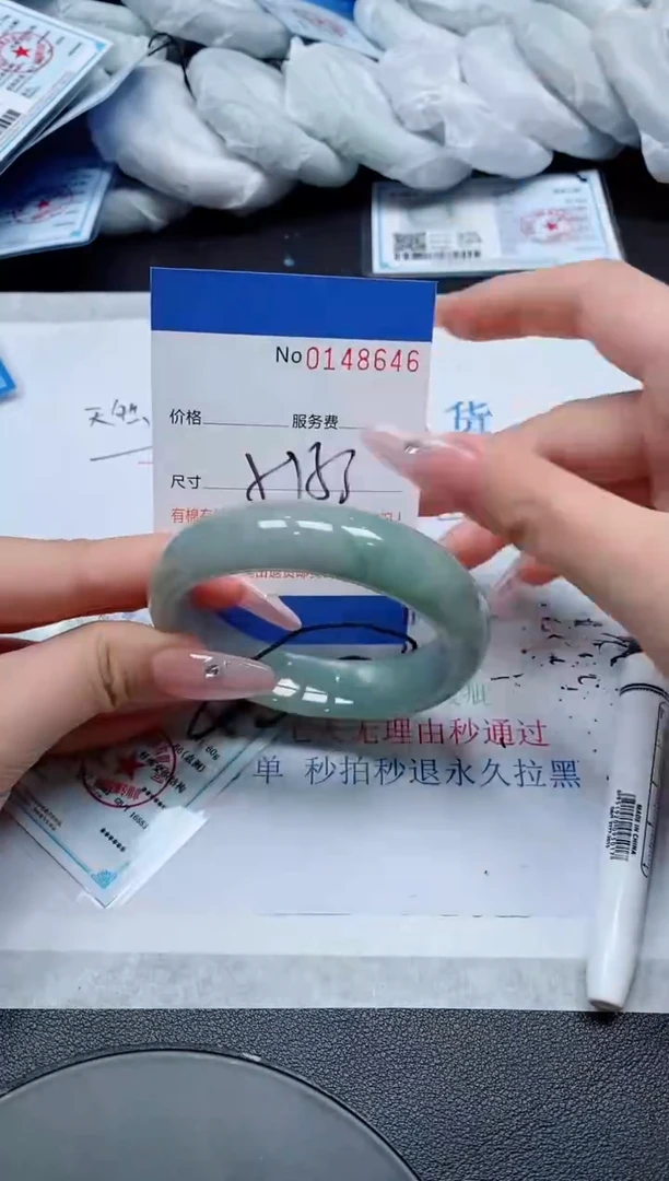 翡翠手镯未镶嵌天然缅甸A货148648