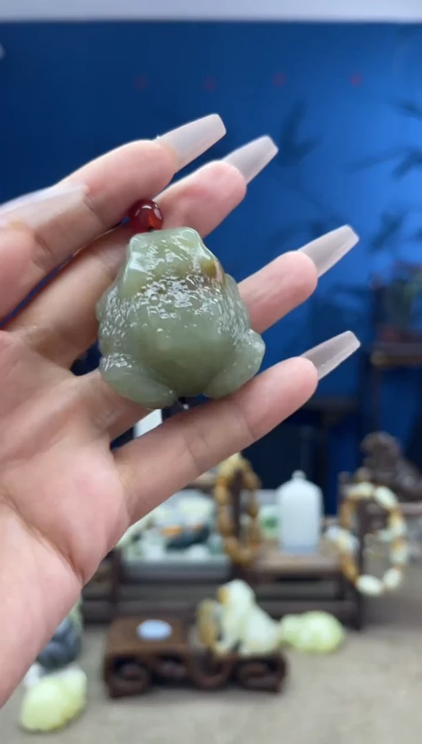和田玉未镶嵌颈饰1