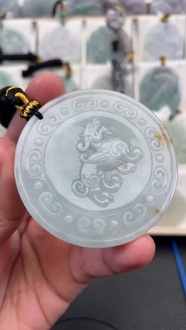 颈饰未镶嵌翡翠天然缅甸翡翠A货205