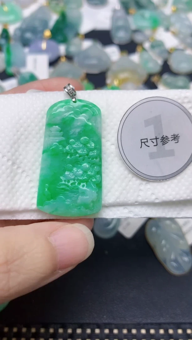 颈饰18K金镶嵌翡翠天然缅甸A货翡翠