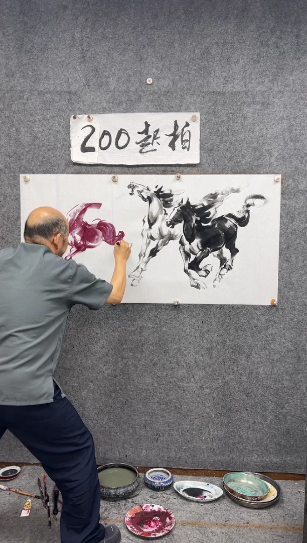 国画三骏雄风 彩色  带收藏证书