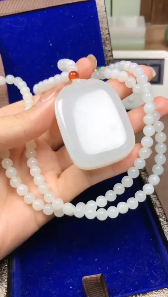 颈饰未镶嵌和田玉若*情若无情