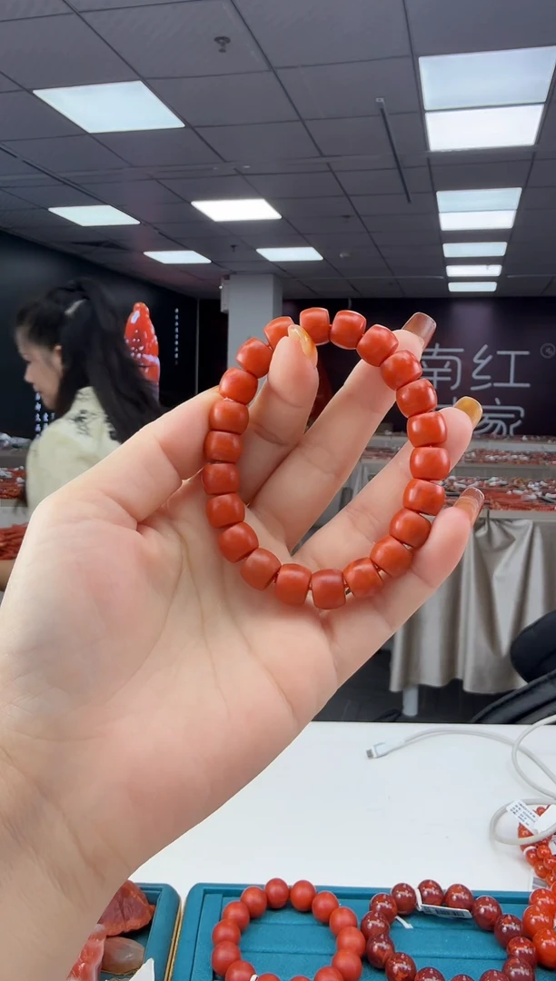 未镶嵌珠串南红玛瑙多样发其一/92198054