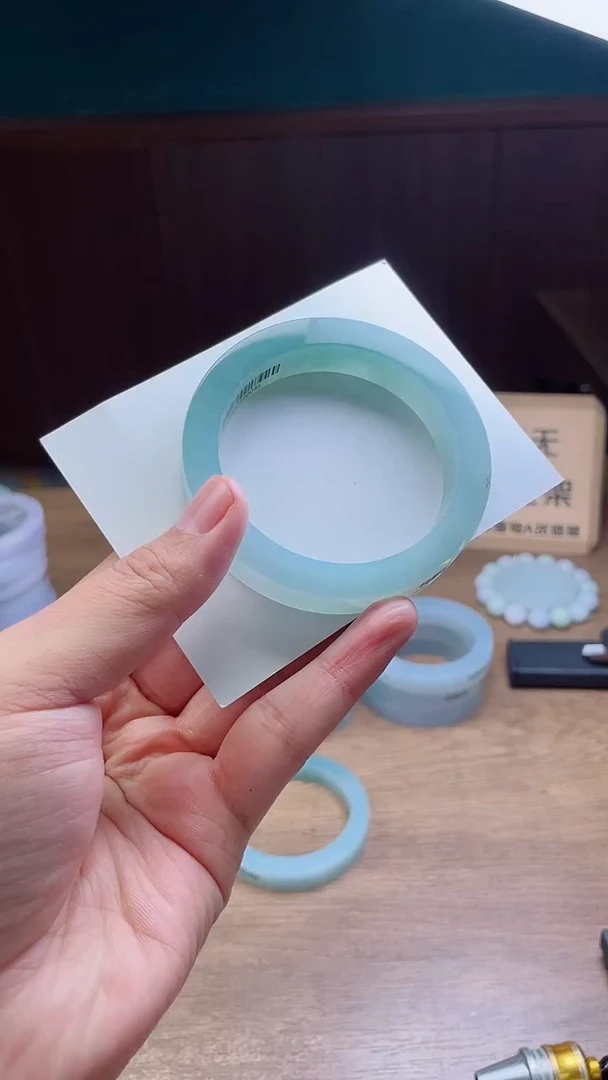 定制翡翠手镯未镶嵌定制