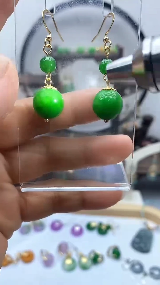 石英质玉（非洲翠）14K金镶嵌耳饰37