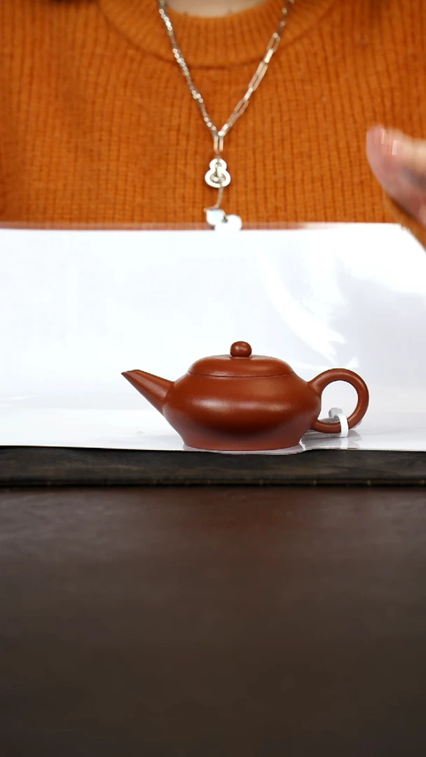 茶壶紫砂扁水平底部刻绘朱泥120cc