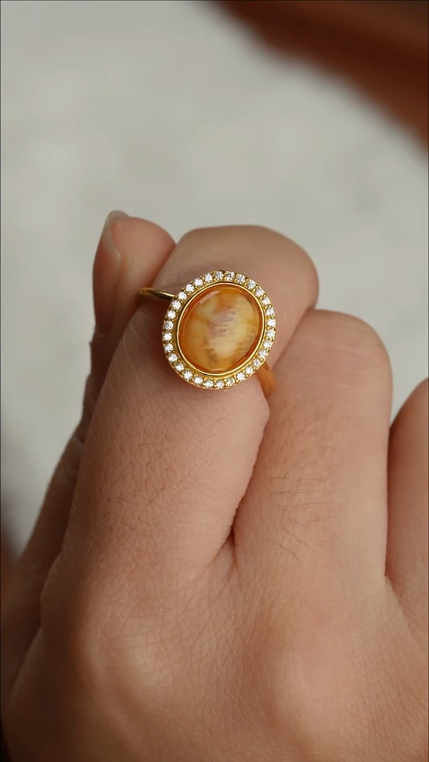 【闪购商品】蜜蜡裸石未镶嵌戒指