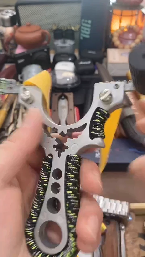 瓷片闪购商品  如图所示