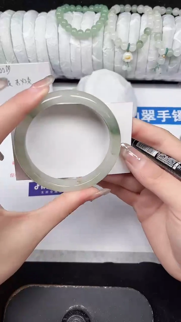 未镶嵌手镯石英质玉156-59/60
