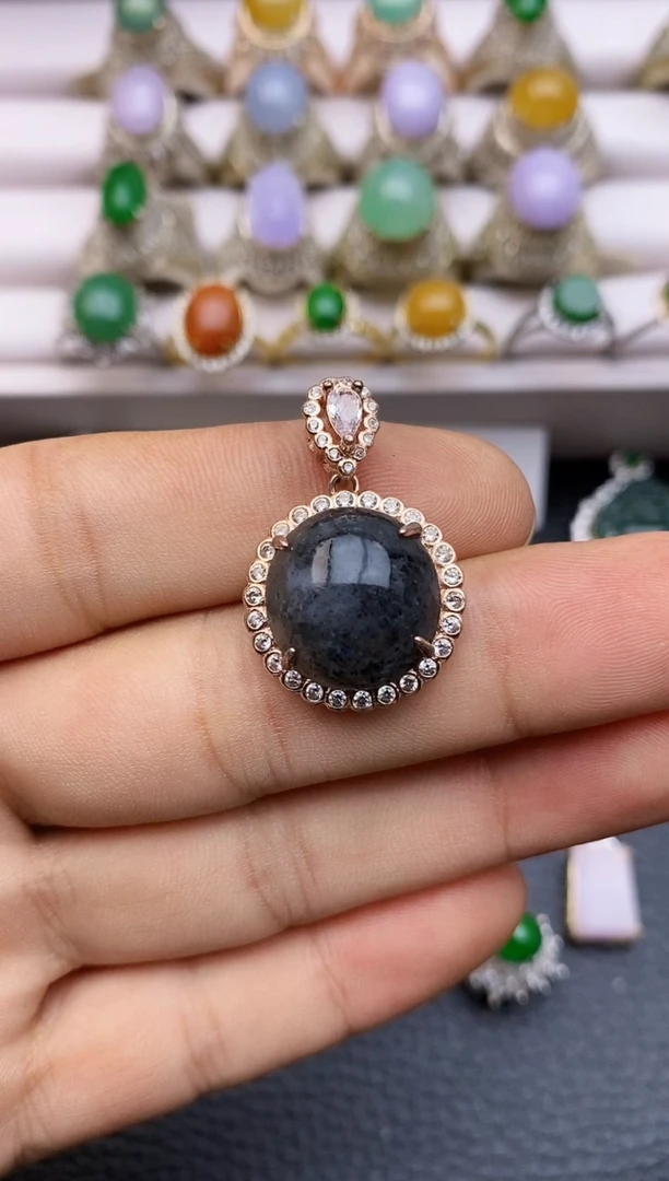 颈饰银S925镶嵌翡翠福利0001