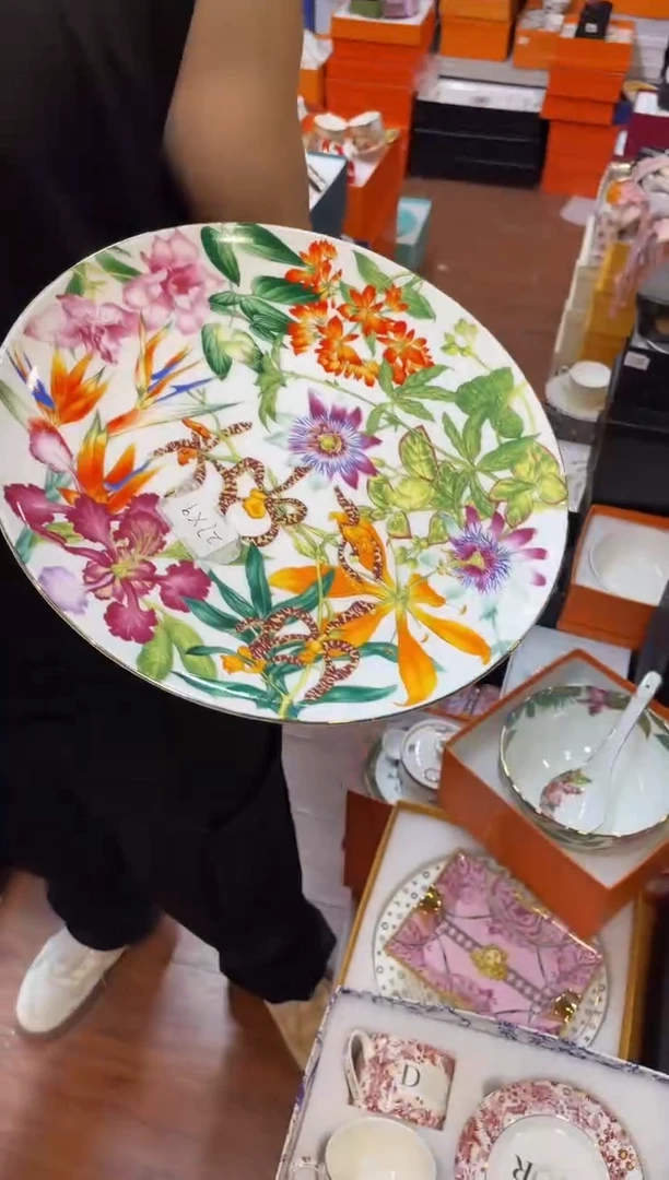 杯鸿辉家品牌瓷器，京东包邮！