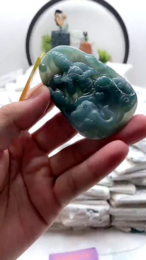 颈饰未镶嵌翡翠普贤