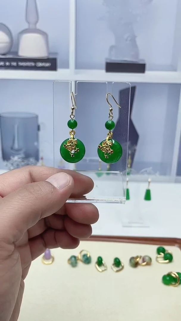 未镶嵌耳钉玛瑙/玉髓16号