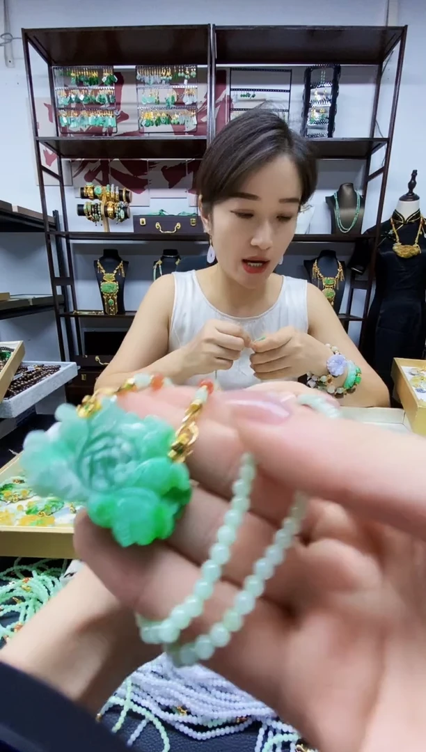 颈饰未镶嵌翡翠翡翠吊坠