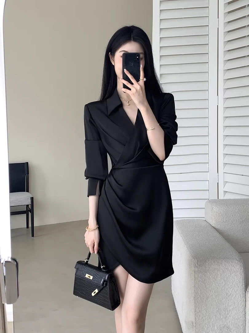 黑色衬衫连衣裙女新款高级收腰显瘦气质短裙小黑裙