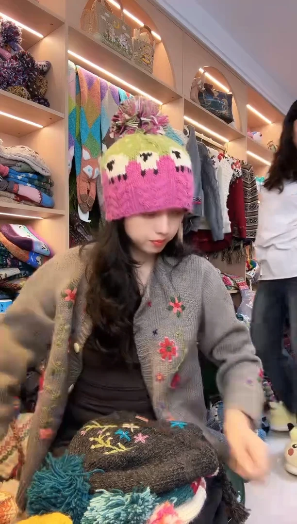 绵羊毛纯手工肖恩羊帽子