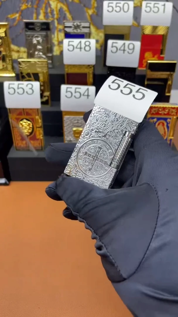 隔**叔火苗轻奢打火机专属闪购链接1号链接：555