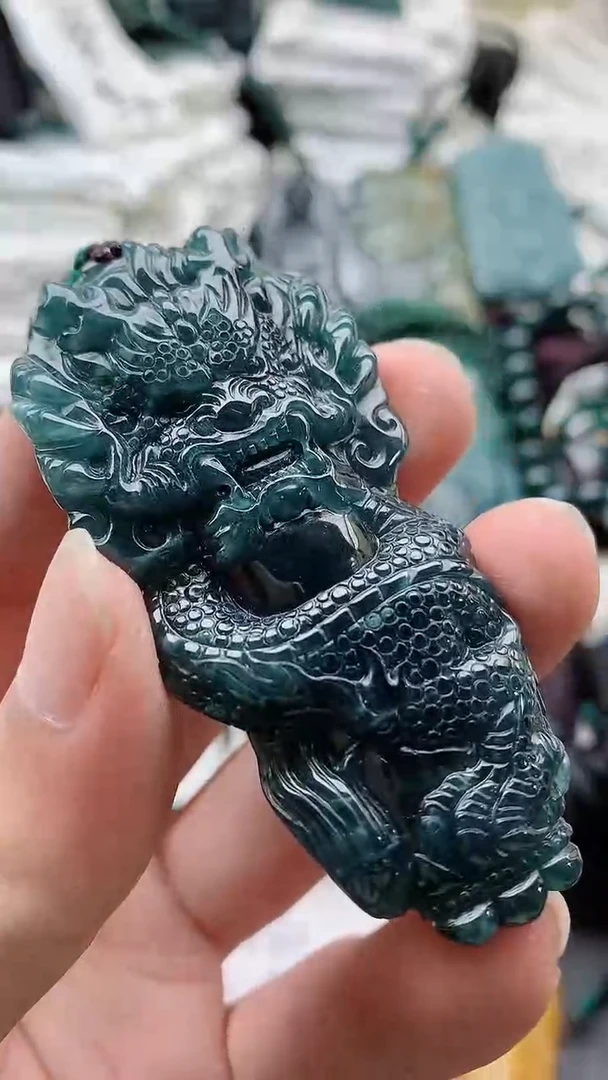 颈饰未镶嵌翡翠8