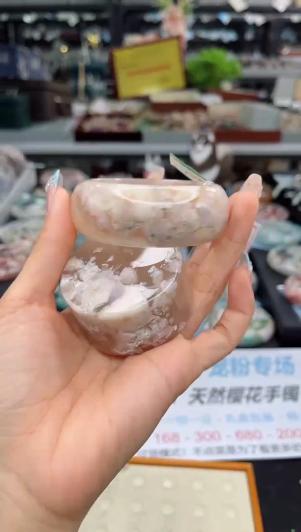 【闪购商品】石英质玉手镯未镶嵌55圈口（赠品镯心）1600043