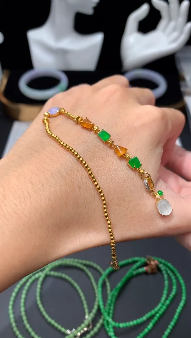 18K金镶嵌定制翡翠48小时鉴赏期 退货不扣服务费