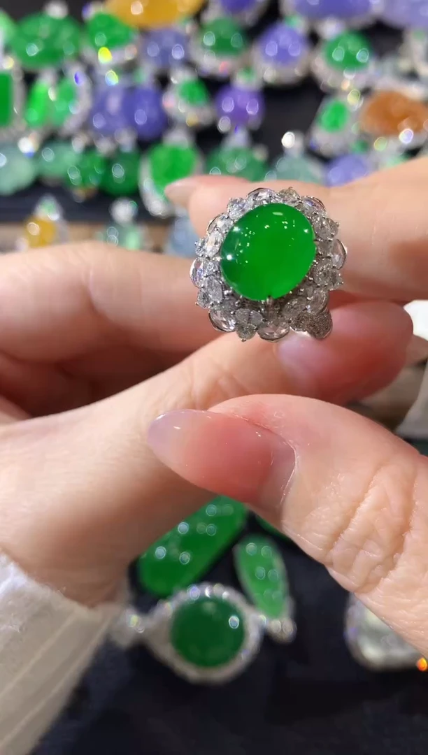 18K金镶嵌戒指翡翠D41