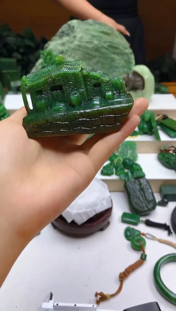 和田玉（碧玉）未镶嵌摆件0