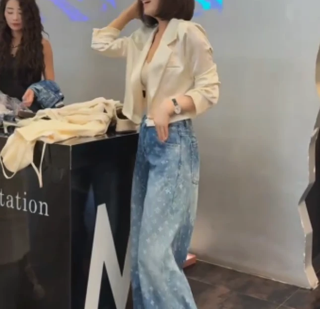 2025春季新款网红同款洋气韩版潮流女时尚外套牛仔裤甜XM