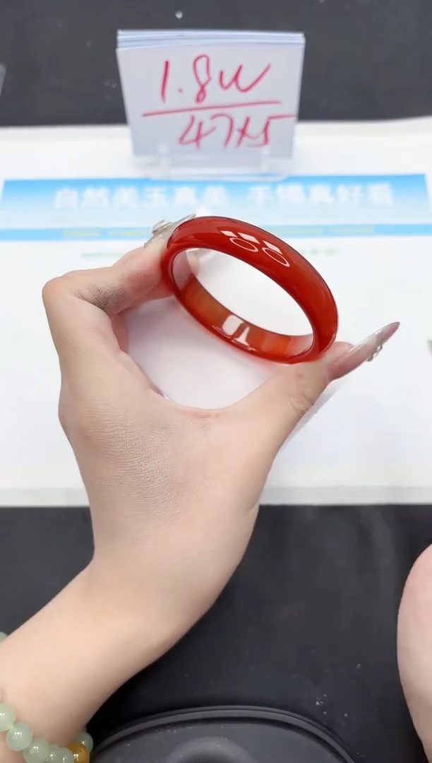 【闪购商品】石英质玉手镯未镶嵌188-53