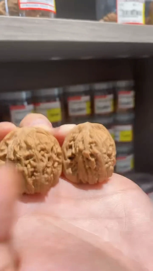 文玩核桃把件全品汉高楼35以下