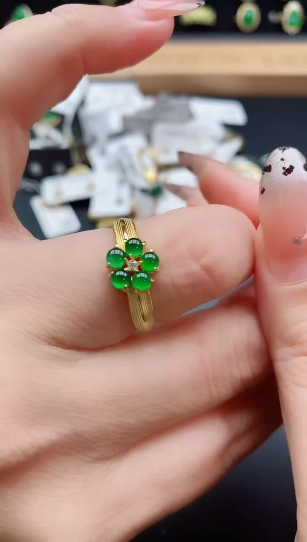 银S925镶嵌戒指翡翠1