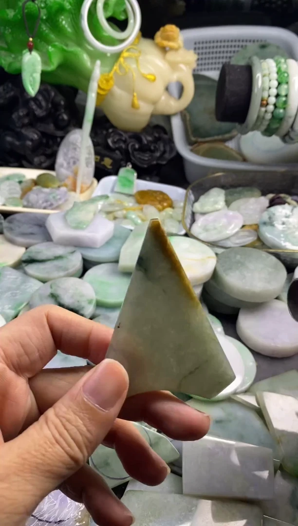 散珠翡翠A货翡翠60