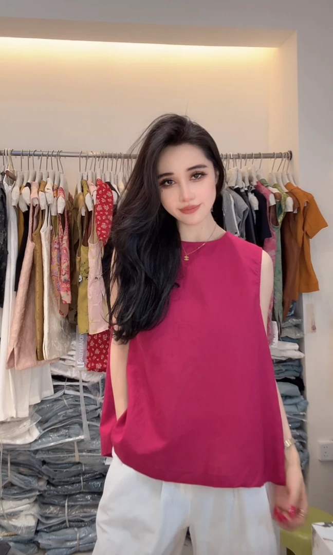 香香老板娘定制圆领无袖后开叉上衣#069