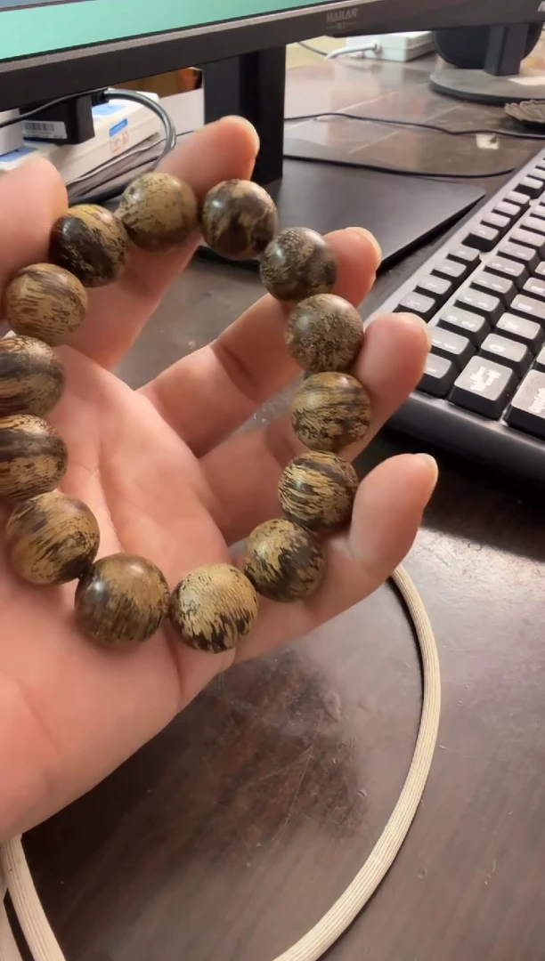 沉香吊坠海南多样性发一