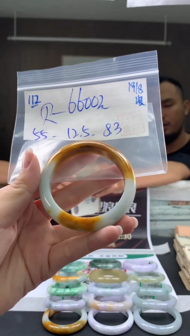 翡翠手镯未镶嵌贝*翡翠手镯 下单联系小耳机#112