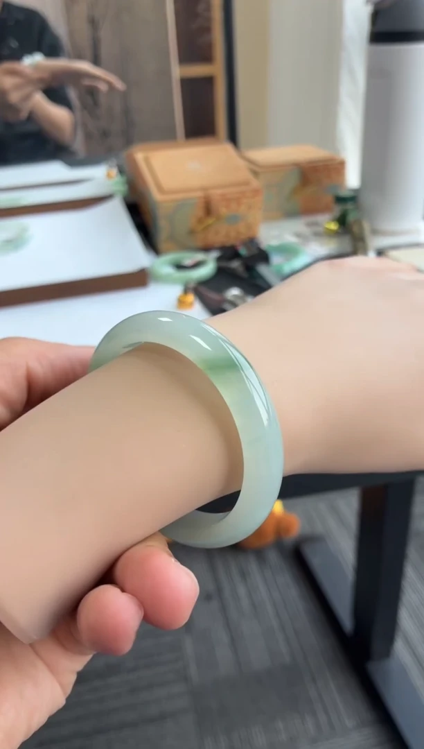 未镶嵌手镯翡翠45号51.5*10.9*7.5正圈