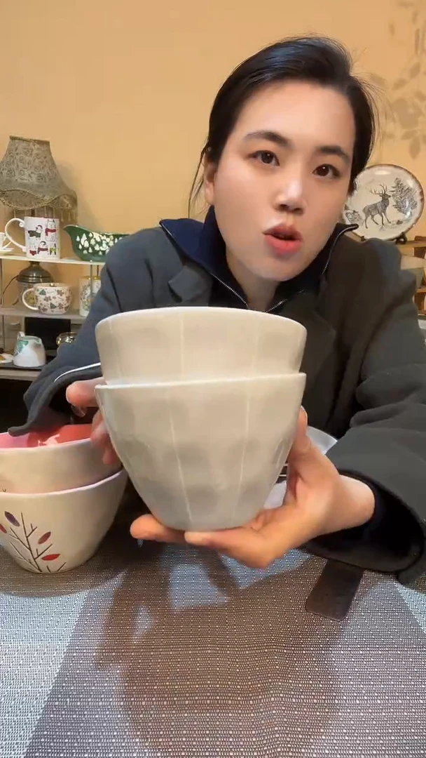 瓷片庞*丢2个饭碗 微瑕介意勿拍