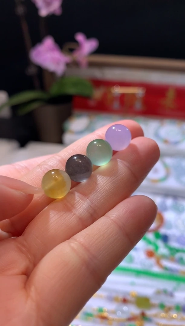 未镶嵌定制翡翠9+珠子四个