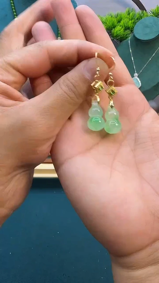 翡翠14K金镶嵌耳饰E390