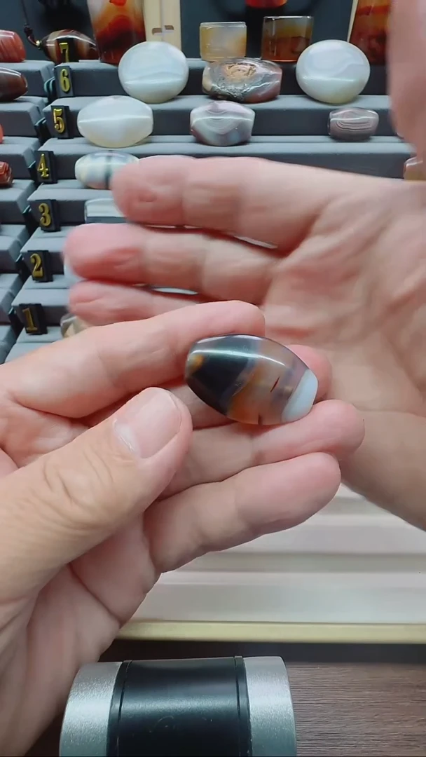 未镶嵌颈饰玛瑙/玉髓玛瑙33*22*11