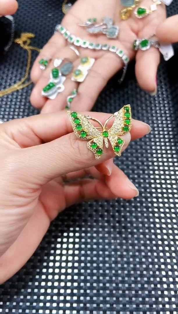 【闪购商品】翡翠吊坠(不含链)未镶嵌111111111