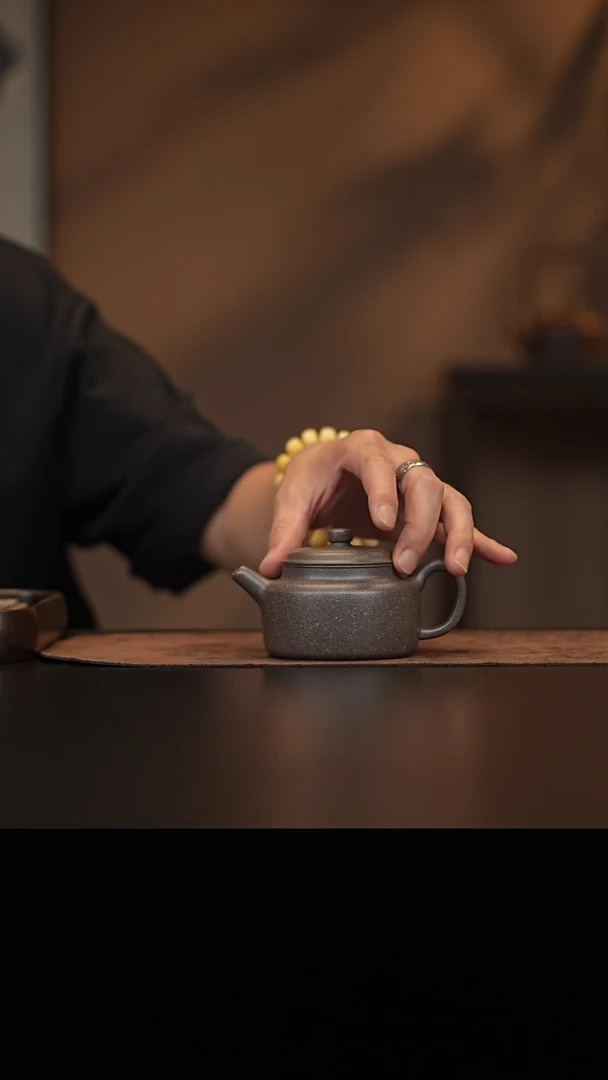 允禾斋 紫砂壶 德钟 桃花泥