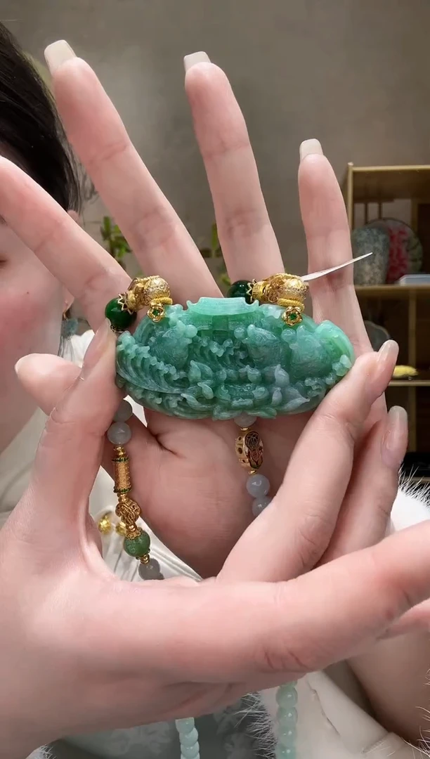 【闪购商品】翡翠颈饰未镶嵌吊坠
