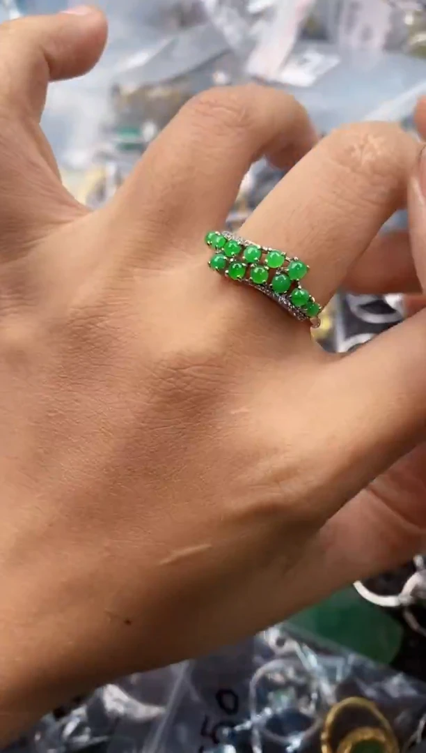 银S925镶嵌戒指翡翠888         2