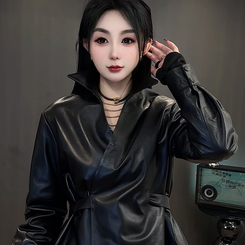 小众设计感交叉系带收腰皮衣衬衫女早春新款黑色时尚气质V领上衣